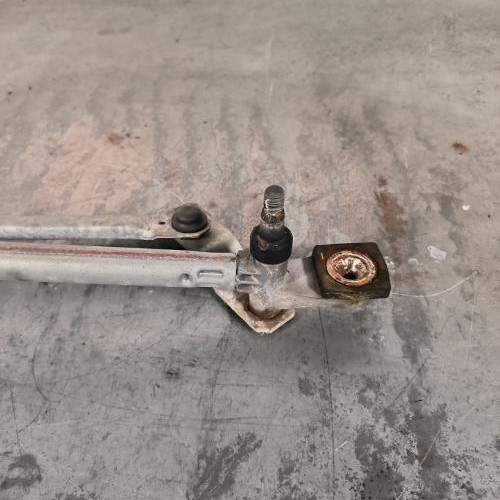 99505773-fb10c873-34c9-4adf-b5e7-917be63c898d-Piece-Moteur-essuie-glace-avant-1704578-FORD-FOCUS-2-PHASE-2-cea8ce942bb4f039763311561b542fea2827c569008b08acad0c615276b140db_m.jpg