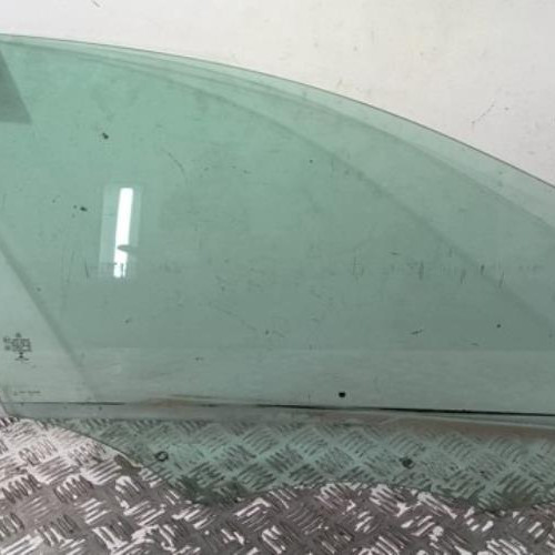 99508404-ac2f79c2-5890-4fe4-bb36-e86c8c1229ab-Piece-99508404-Vitre-avant-droit-1767250600-MERCEDES-CLASSE-A-176-PHASE-1-45-AMG-20i-16V-TURBO-4-MA-6c053ddb1f8426269c547b205aac8ff24bb6e97931bc04008ba69a1db82b45e0_m.jpg