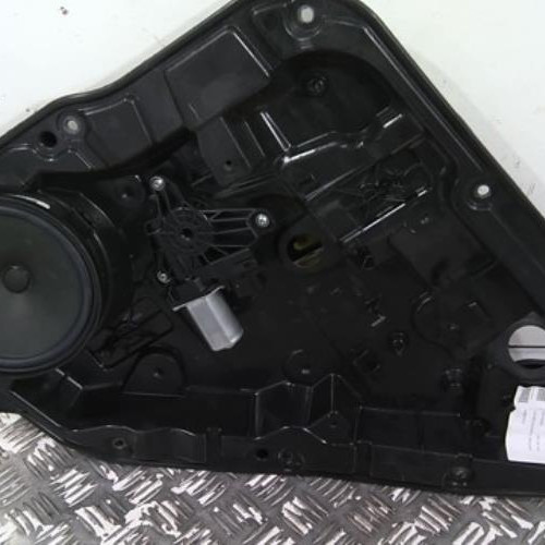 99508889-d5ff0aeb-1e1c-44a7-8586-ea674ea370b7-Piece-99508889-Leve-vitre-electrique-arriere-droit-1767300279-MERCEDES-CLASSE-A-176-PHASE-1-45-AMG-20i-16V-TURBO-4-MA-a17e3c3efefe15c2cb04a312565e76797bb2329eca02e8f41cf4d709b5cf337d_m.jpg