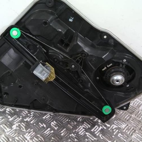 99508889-13574bca-311b-4964-b704-8c72dcdcb4c6-Piece-99508889-Leve-vitre-electrique-arriere-droit-1767300279-MERCEDES-CLASSE-A-176-PHASE-1-45-AMG-20i-16V-TURBO-4-MA-65f3f92a82939613a7653a3e13f4a5c55f0f1f845cce782d7663535b5d108c62_m.jpg
