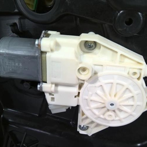 99508891-adff7c6d-e982-4917-b4ae-589f2f9eb83d-Piece-99508891-Leve-vitre-electrique-avant-droit-1767200279-MERCEDES-CLASSE-A-176-PHASE-1-45-AMG-20i-16V-TURBO-4-MA-95ea8e5c27a3a0b8fbc891985aaac6c006580ed5f9ad8b0d8a6a99b9417fdb46_m.jpg