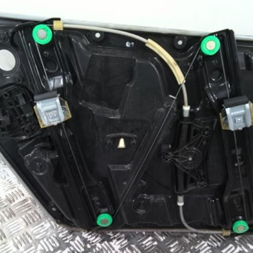 99508891-ae1225cb-a555-486b-a1da-c2647599c216-Piece-99508891-Leve-vitre-electrique-avant-droit-1767200279-MERCEDES-CLASSE-A-176-PHASE-1-45-AMG-20i-16V-TURBO-4-MA-9d8b598558f32040187ae1b08ccc5d86cb43b8475f133ef8c95ab052da7445b6_m.jpg