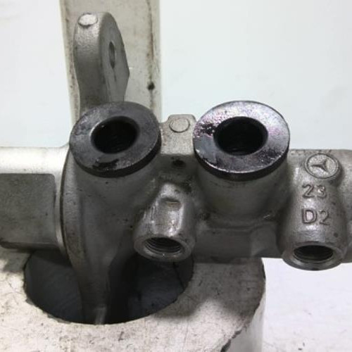 99509950-cc2c3188-9c51-4d87-84f6-a6c4f868c003-Piece-99509950-Maitre-cylindre-2464300301-MERCEDES-CLASSE-A-176-PHASE-1-45-AMG-20i-16V-TURBO-4-MA-fe3d46ffdb73249ce8351117756850876af5f3a977b92751cd19c3fbbf6f8177_m.jpg