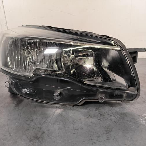 Optique avant principal droit (feux)(phare)