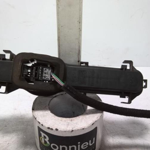 99914138-dca388f1-7876-49f9-a155-d85cf37b9623-Piece-99914138-Platine-feu-arriere-droit-RENAULT-ESPACE-4-PHASE-1-19-DCI-8V-TURBO-dac0a1fec67f1172dc99fbac291e806352df201fbc6165cb6bc4fed2d4344502_m.jpg