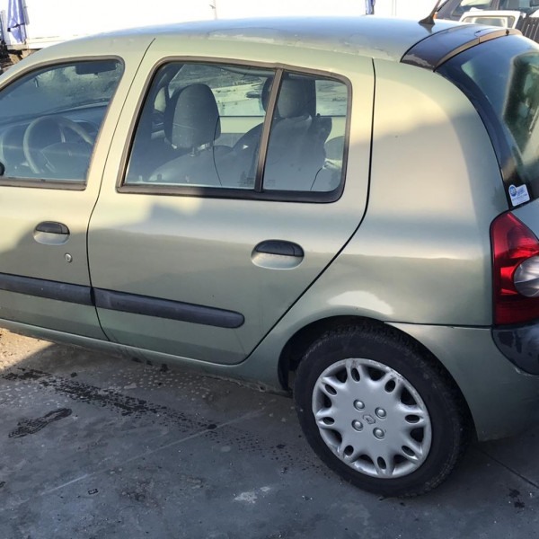 Vehicule-RENAULT-CLIO-2-PHASE-2-2003-bade2df430960ba243e4397c58f1a49e1f03ea6620258664fcf77aaf342bd29d.jpg