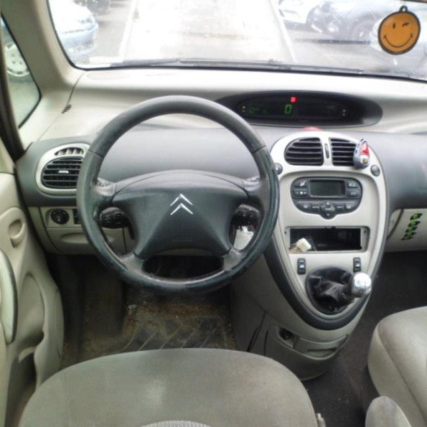 Vehicule-CITROEN-XSARA-PICASSO-PHASE-2-1-6-2006-edc669b455bee79df80c99f0794ec515445cb2d2098e854ff6c35f0aa2100148.JPG