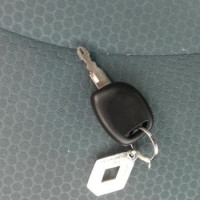 Vehicule-RENAULT-CLIO-II-PHASE-3-1-5-2007-aef17dcaf411f58a9a5ae15d8d45052202adc8130464293cc74530c2a74af4c8.jpg